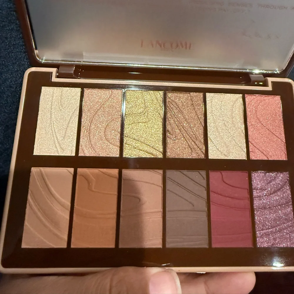 IDÔLE‎ CAFÉ CRUSH EYESHADOW PALETTE Versatile & Rich Neutrals NIB